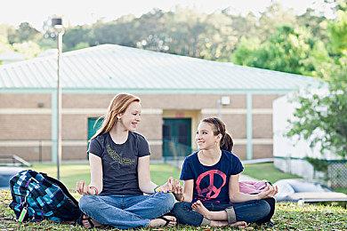 《LOOP8 降神》主角“迩迩”介绍影片公布 明年3月发售